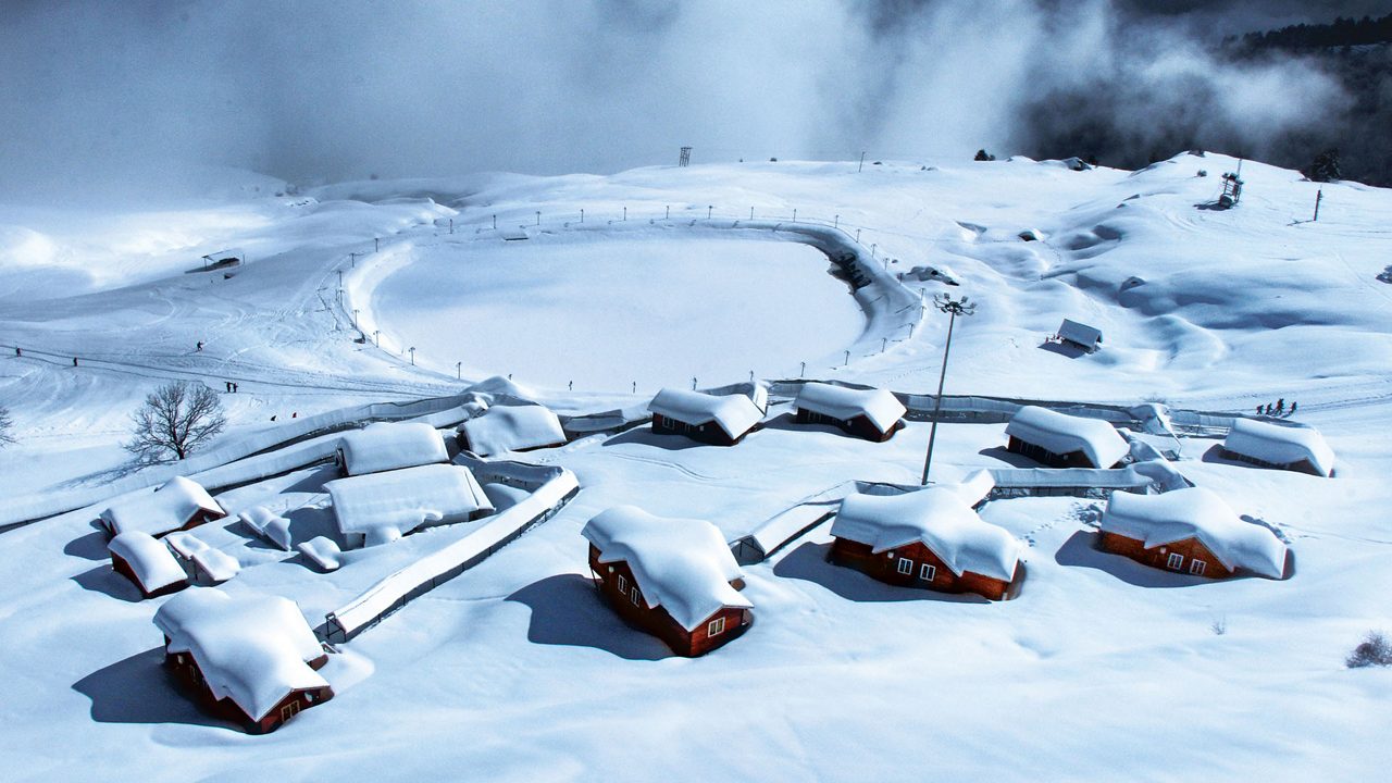 Auli must-see Uttarakhand attraction in winter